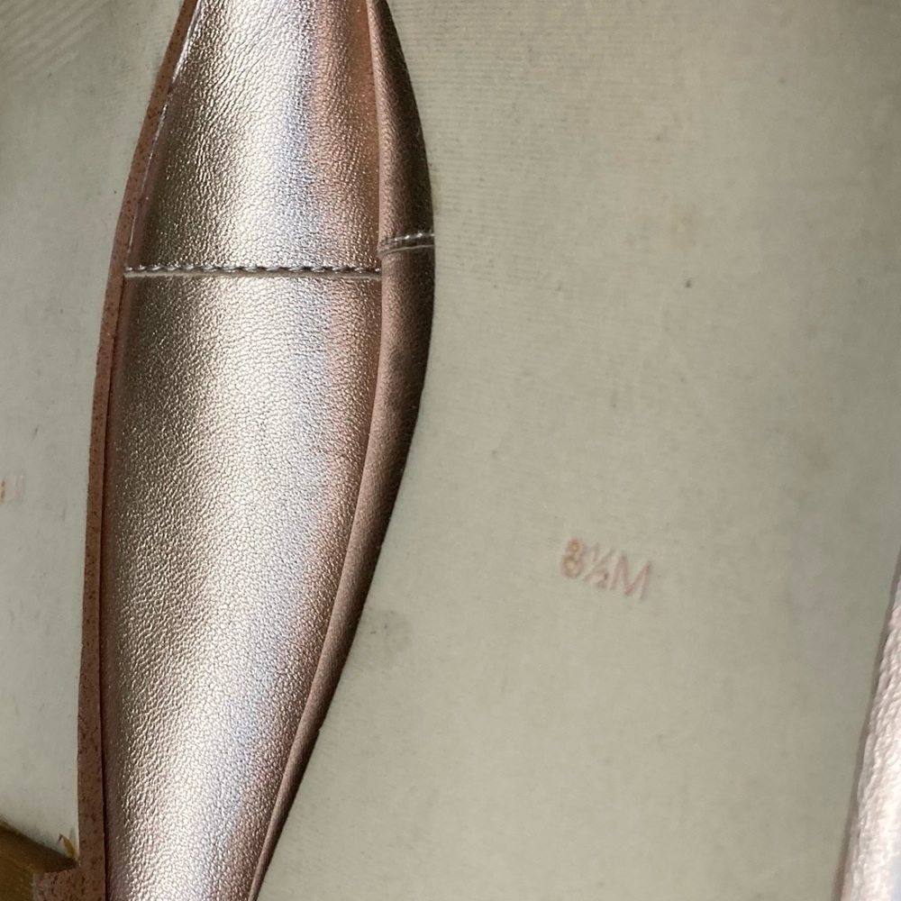 NEW Nicole Millier Artellier flats rose gold metallic open toe size 8.5 - Picture 10 of 10